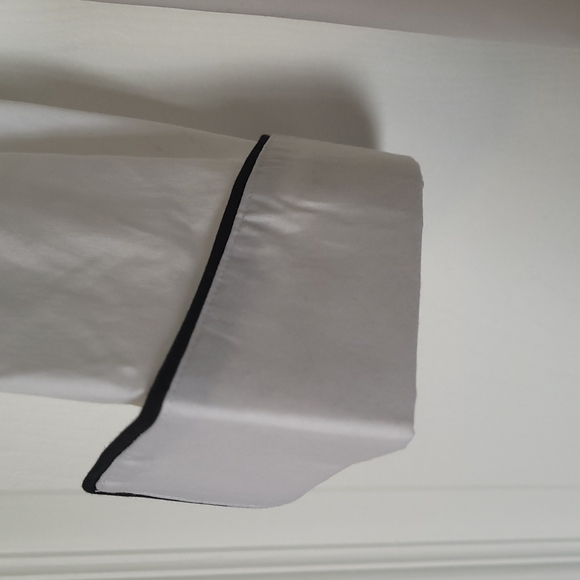 Signature size 2X white blouse - Picture 4 of 4